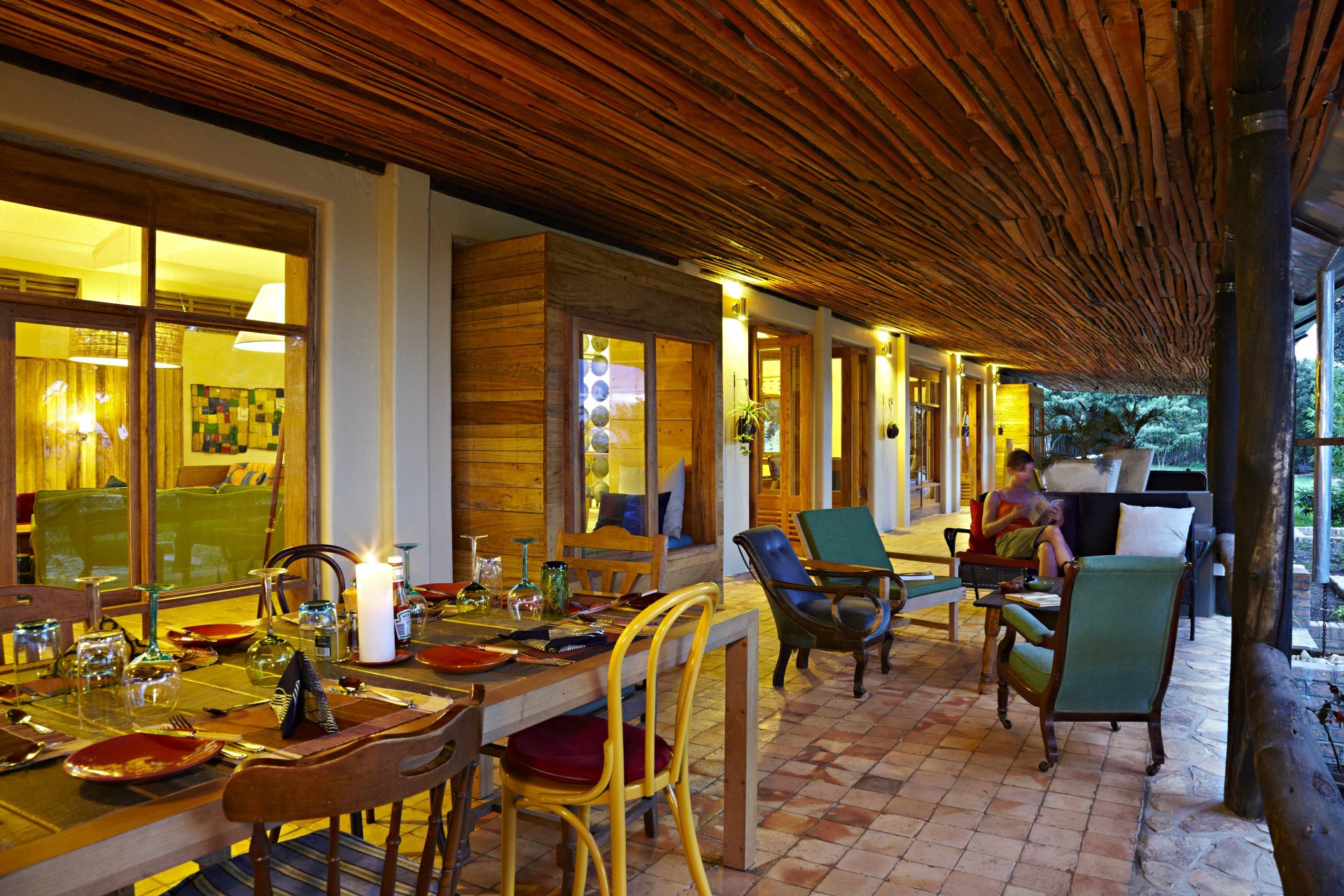 Terrasse der Kyambura Gorge Lodge
